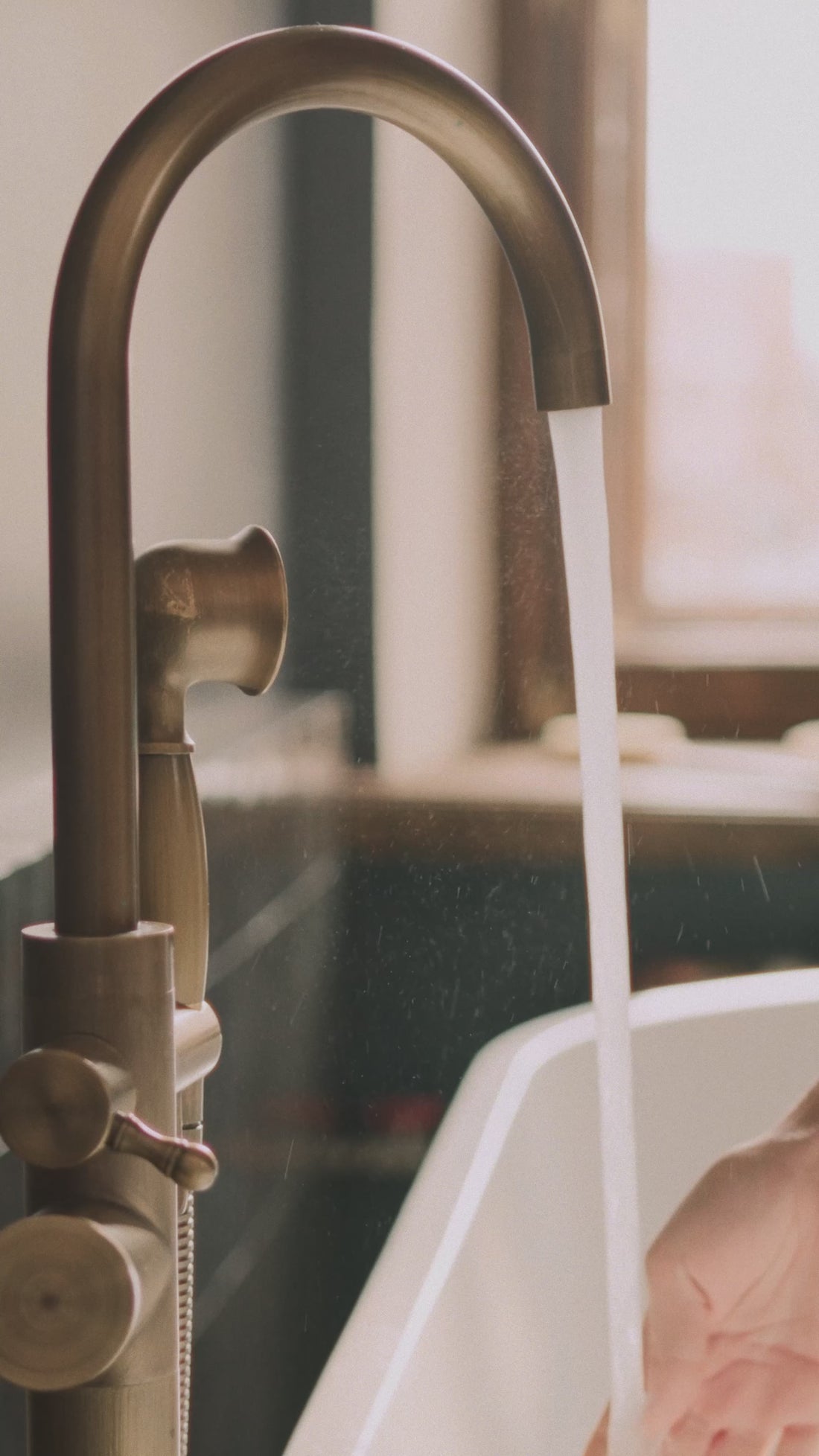Terréa Floor Delicate Cleaner - woman mops while listening to music; calm, no-rinse floor ritual.